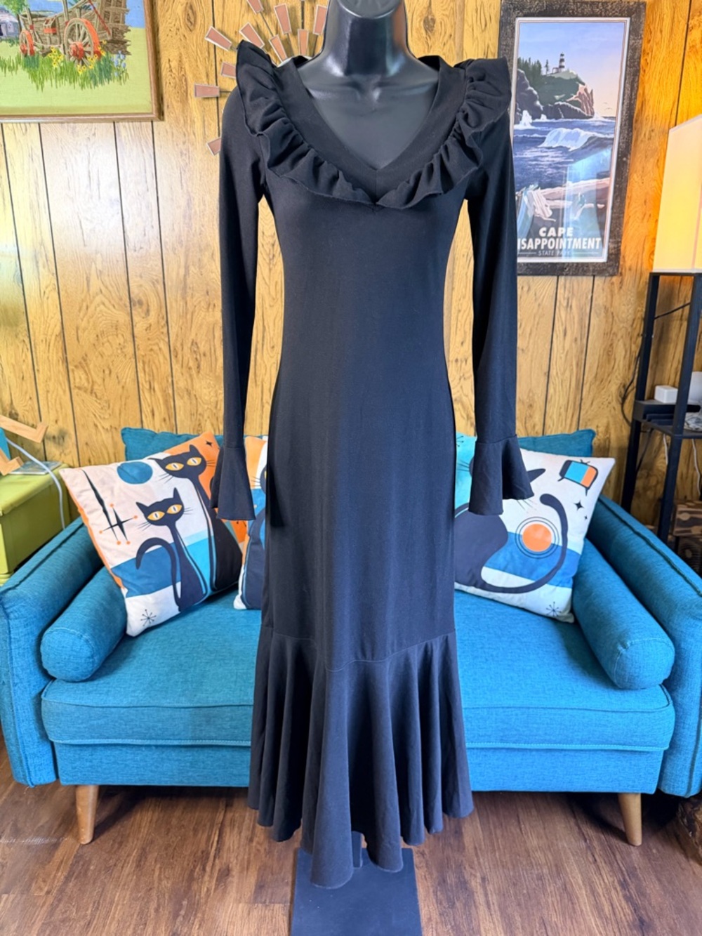 Dazy Goth Queen Ruffle V-Neck Maxi Dress with Flared Mermaid Hem - Picture 15 of 15